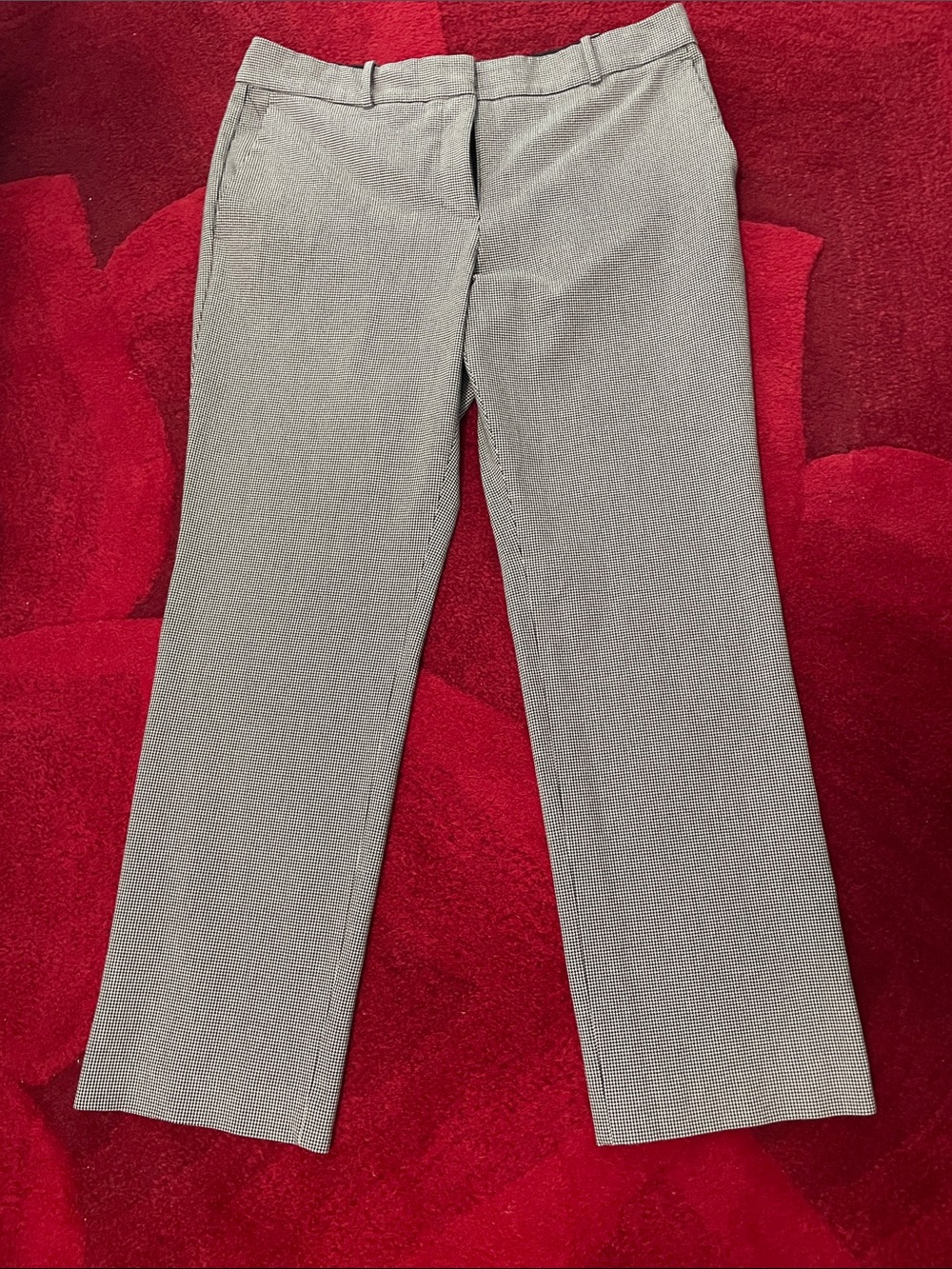 Ann Taylor Classic Straight Leg Dress Pants in Houndstooth (light gray look)